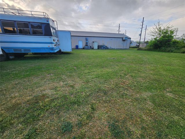 0 Acker, Magnolia, TX 77354