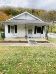 1324 Hillside Drive Drive, Elizabethton, TN 37643