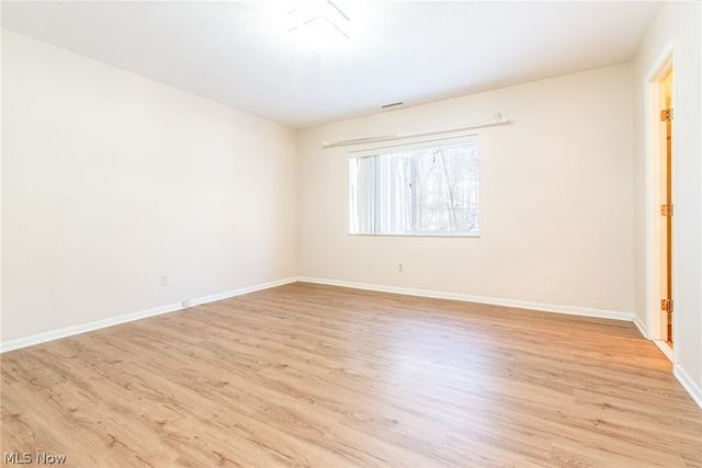 2112 Acacia Park Drive 209, Lyndhurst, OH 44124