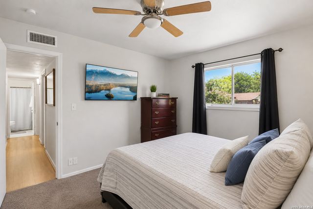 4802 Castle Bridge, San Antonio, TX 78218