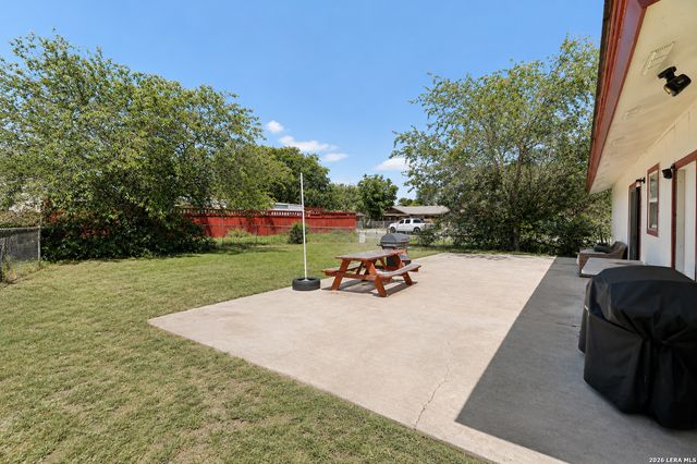 4802 Castle Bridge, San Antonio, TX 78218