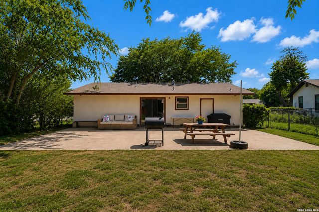 4802 Castle Bridge, San Antonio, TX 78218
