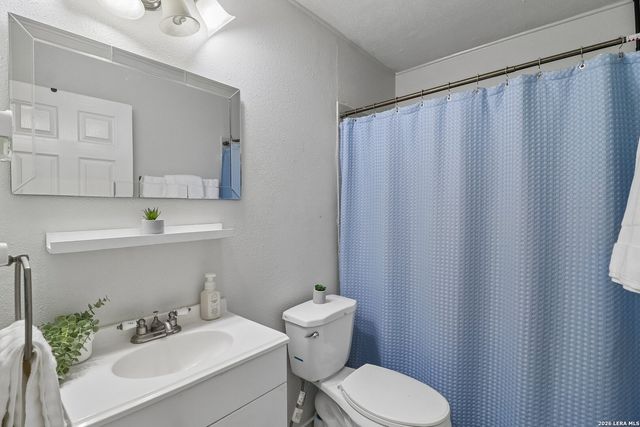 4802 Castle Bridge, San Antonio, TX 78218