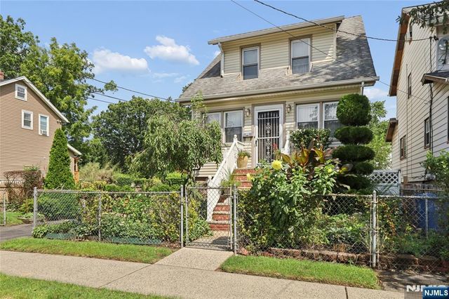 205 Warren Street, Englewood, NJ 07631