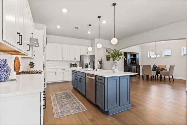 411 Heritage Hill Drive, Forney, TX 75126