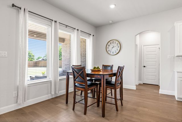 411 Heritage Hill Drive, Forney, TX 75126