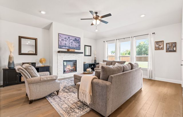 411 Heritage Hill Drive, Forney, TX 75126