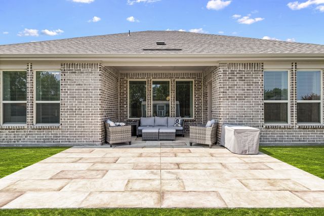 411 Heritage Hill Drive, Forney, TX 75126