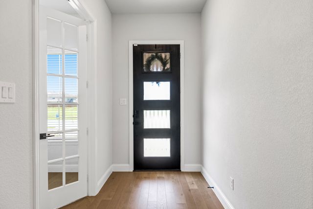 411 Heritage Hill Drive, Forney, TX 75126