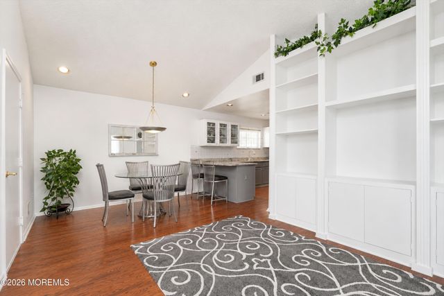 176 Goldfinch Drive, Monroe, NJ 08831