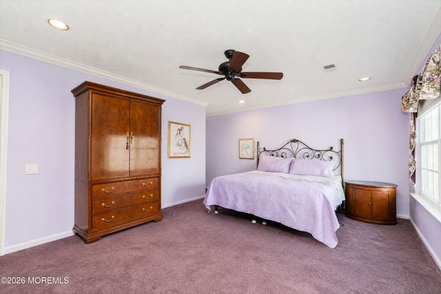 176 Goldfinch Drive, Monroe, NJ 08831