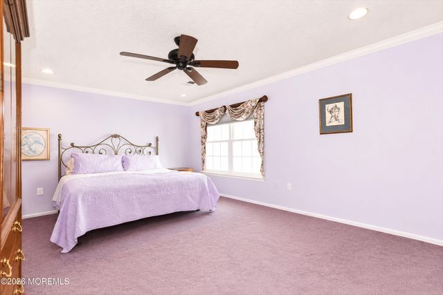 176 Goldfinch Drive, Monroe, NJ 08831