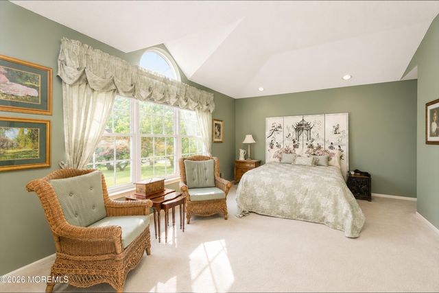 176 Goldfinch Drive, Monroe, NJ 08831