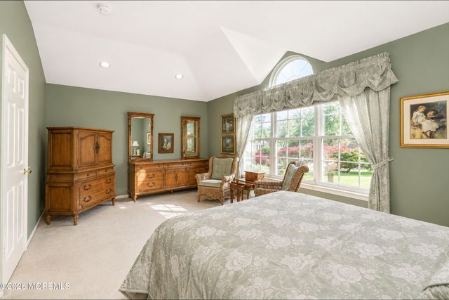 176 Goldfinch Drive, Monroe, NJ 08831