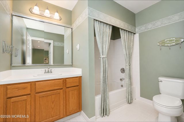 176 Goldfinch Drive, Monroe, NJ 08831