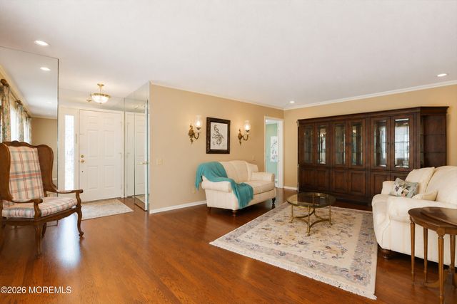 176 Goldfinch Drive, Monroe, NJ 08831