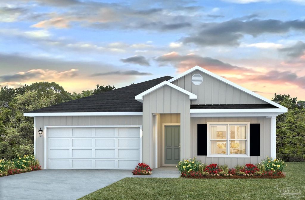 8637 Russellcross Blvd, Pensacola, FL 32507