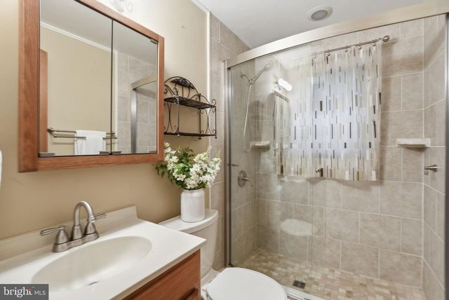 3917 MALCOLM CT, Annandale, VA 22003
