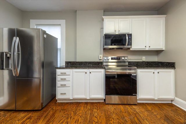 384 Mulberry St Apt 203, Memphis, TN 38103