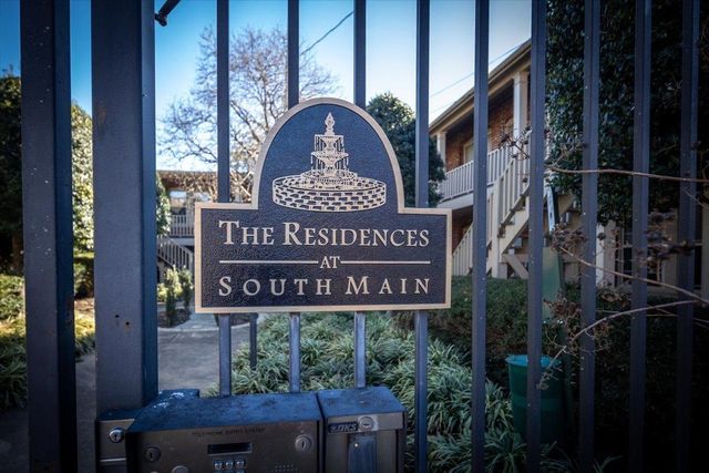 384 Mulberry St Apt 203, Memphis, TN 38103