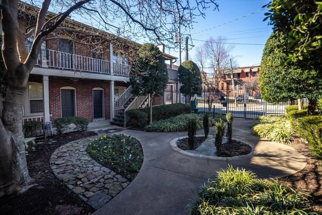 384 Mulberry St Apt 203, Memphis, TN 38103