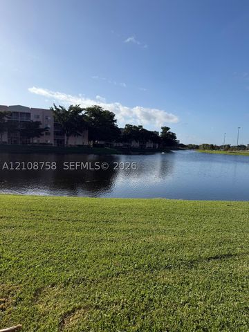 7980 N Nob Hill Rd 204, Tamarac, FL 33321