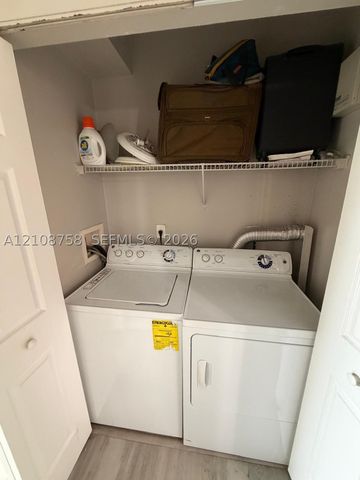 7980 N Nob Hill Rd 204, Tamarac, FL 33321