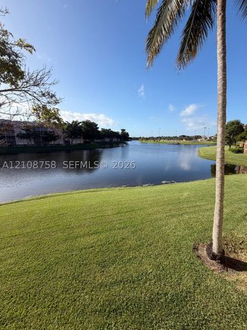 7980 N Nob Hill Rd 204, Tamarac, FL 33321