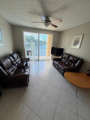 7980 N Nob Hill Rd 204, Tamarac, FL 33321