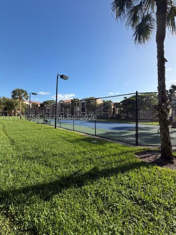 7980 N Nob Hill Rd 204, Tamarac, FL 33321