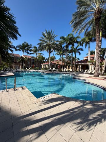 7980 N Nob Hill Rd 204, Tamarac, FL 33321