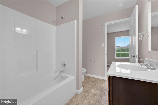 130 S FRANKLIN ST, Fleetwood, PA 19522