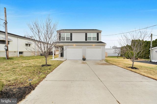 130 S FRANKLIN ST, Fleetwood, PA 19522