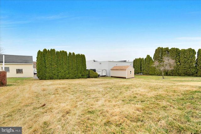 130 S FRANKLIN ST, Fleetwood, PA 19522