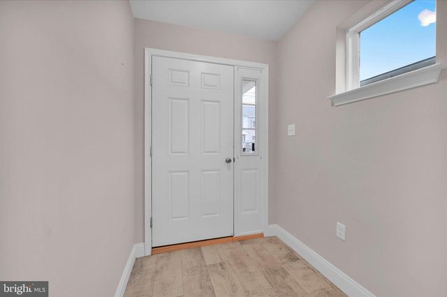 130 S FRANKLIN ST, Fleetwood, PA 19522