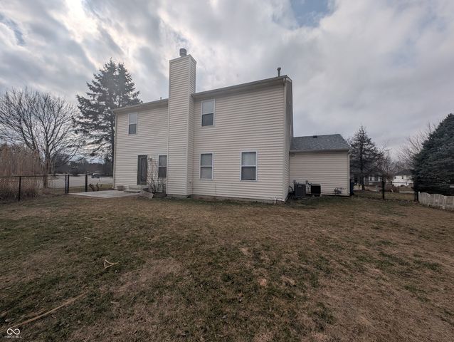 18690 Round Lake Road, Noblesville, IN 46060