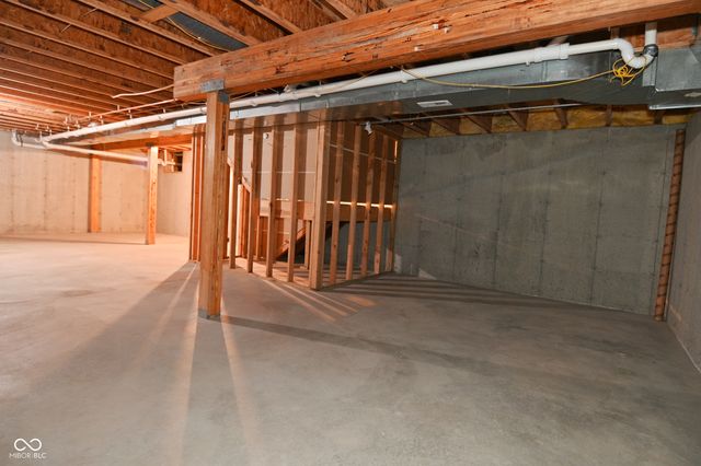 18690 Round Lake Road, Noblesville, IN 46060