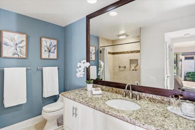 223 Via Osuna, Rancho Santa Fe, CA 92091