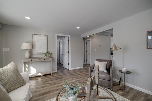 1690 2nd Avenue, Newport, MN 55055