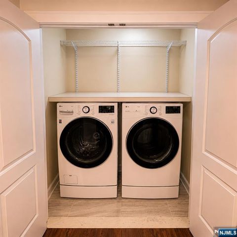 647 Wyckoff Avenue, Mahwah, NJ 07430