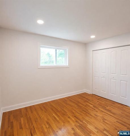 647 Wyckoff Avenue, Mahwah, NJ 07430