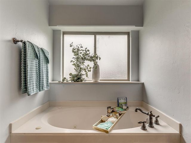 8841 NW 121st Street, Oklahoma City, OK 73162