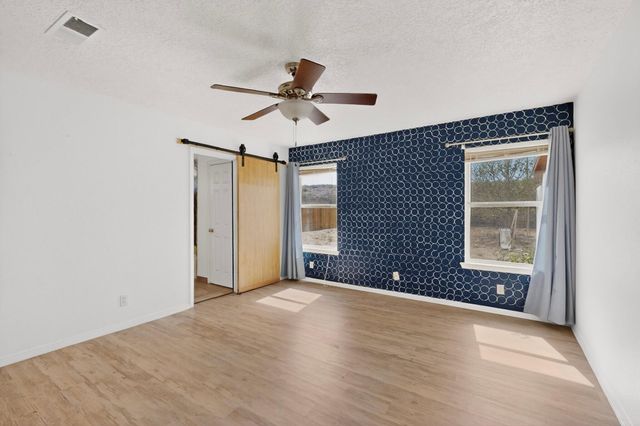 76 Juniper Avenue, Los Lunas, NM 87031