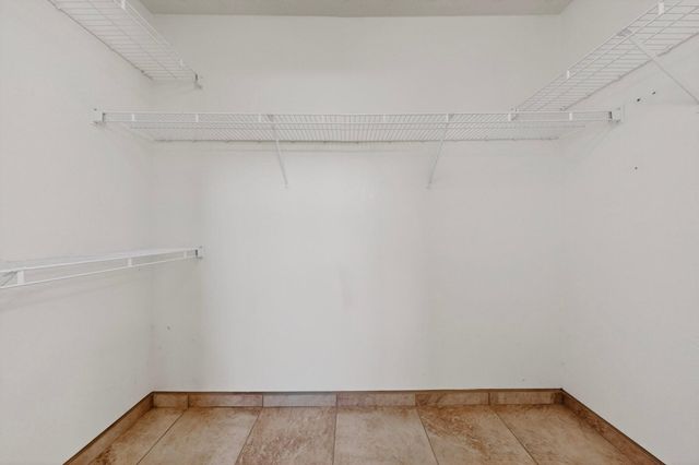 76 Juniper Avenue, Los Lunas, NM 87031