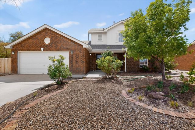 76 Juniper Avenue, Los Lunas, NM 87031