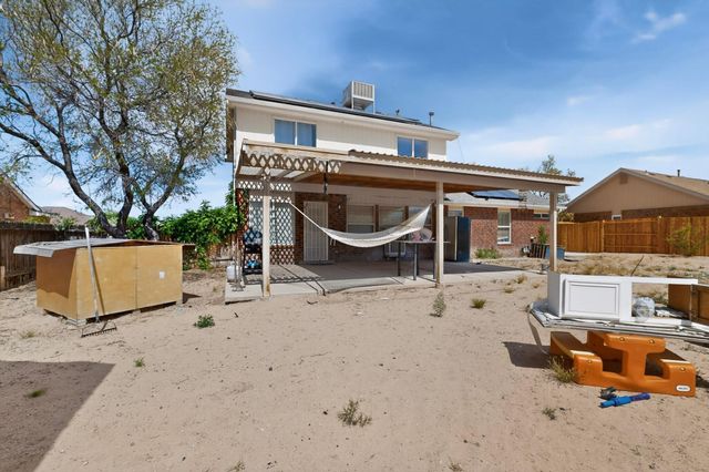 76 Juniper Avenue, Los Lunas, NM 87031