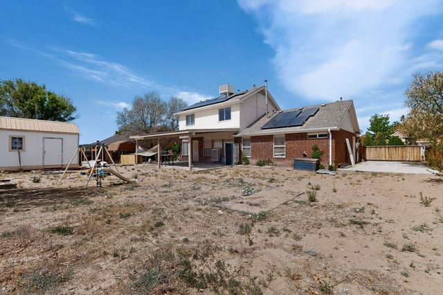 76 Juniper Avenue, Los Lunas, NM 87031