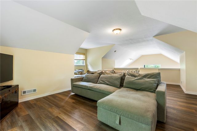 545 County Road 235, Eureka Springs, AR 72632