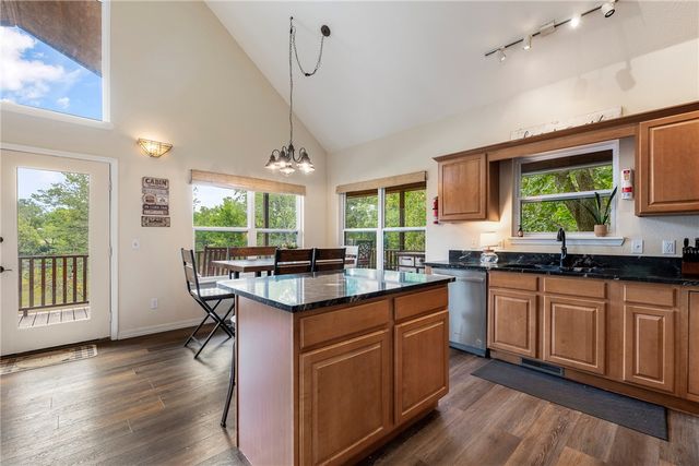 545 County Road 235, Eureka Springs, AR 72632