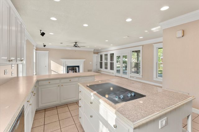 204 Plantation Avenue, Pottsboro, TX 75076